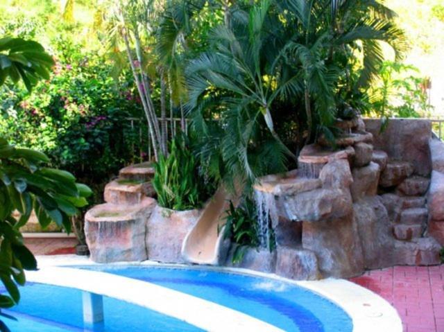 Hotel Y Suites Bugambilias Рінкон-де-Гуаябітос Екстер'єр фото