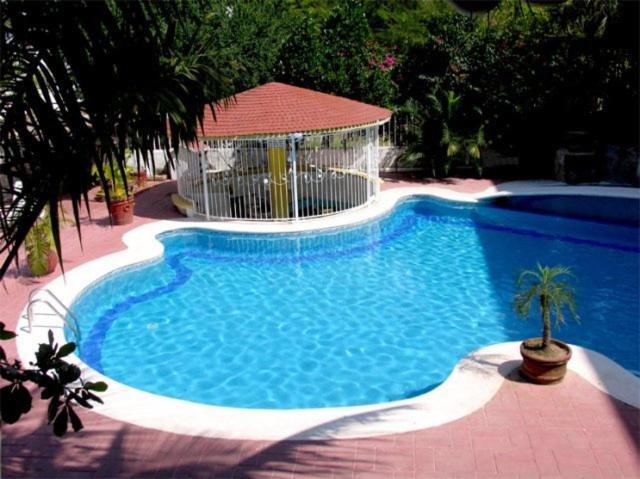 Hotel Y Suites Bugambilias Рінкон-де-Гуаябітос Екстер'єр фото